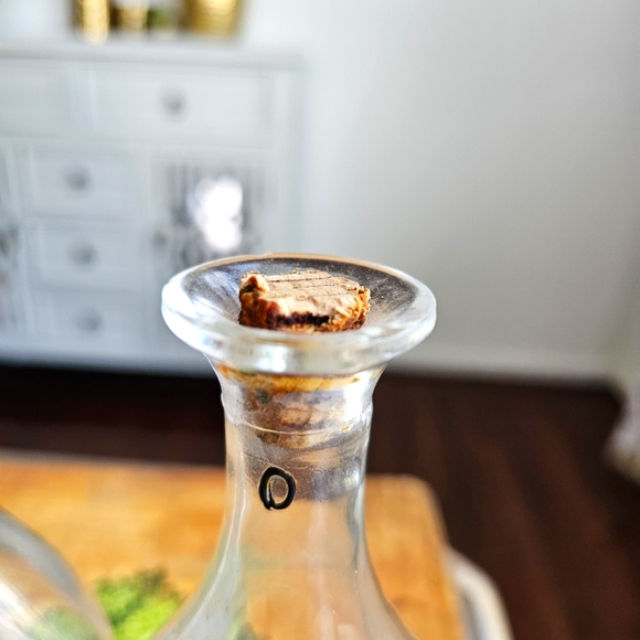 Antique Handpainted Glass Cruet Set Red Flowers, Wood Stoppers, Made in Japan - Picture 4 of 13